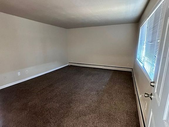 2nd image of 2544 Union St APT 17
