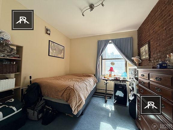 5th image of 13 Stearns Rd #1