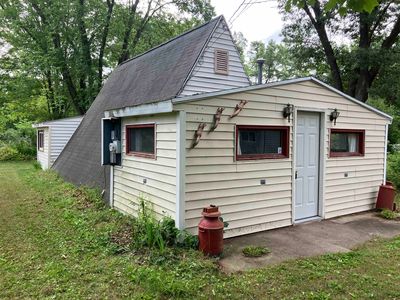 N1034 Chalet Dr, Waupaca, WI, 54981