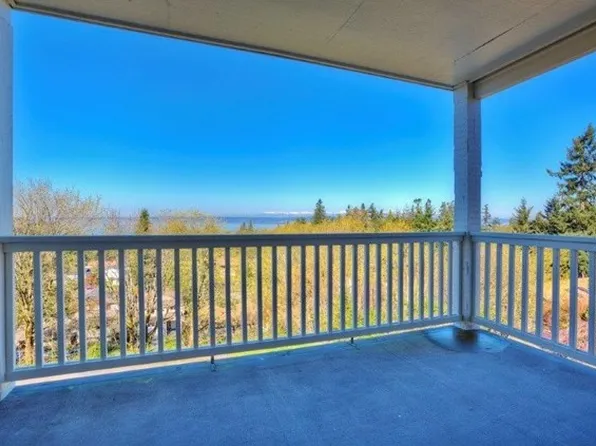 28422 16th Ave S #4, Federal Way, WA 98003
