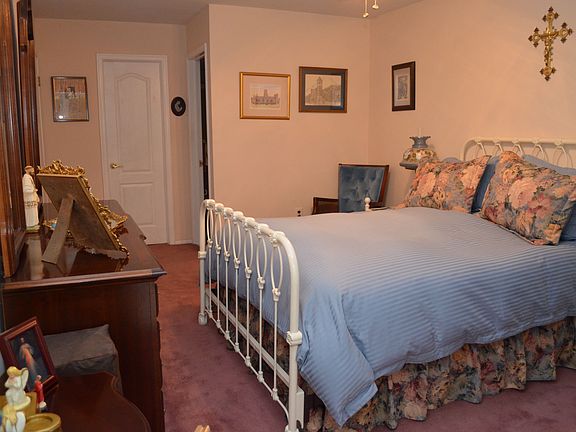 Master bedroom suite