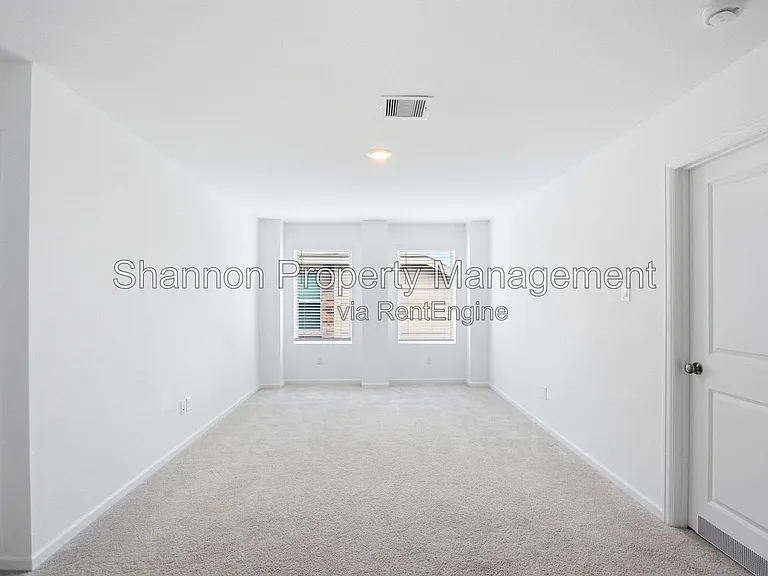 27147 Breakaway Ln — Photo 16