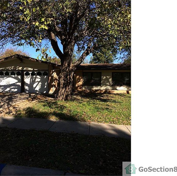 1st image of 2307 Huntington Dr