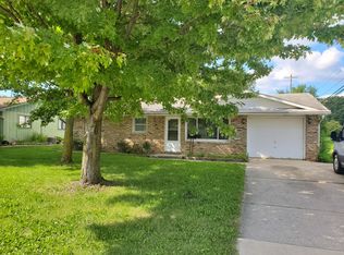 1113 E Washington Center Rd, Fort Wayne, IN 46825