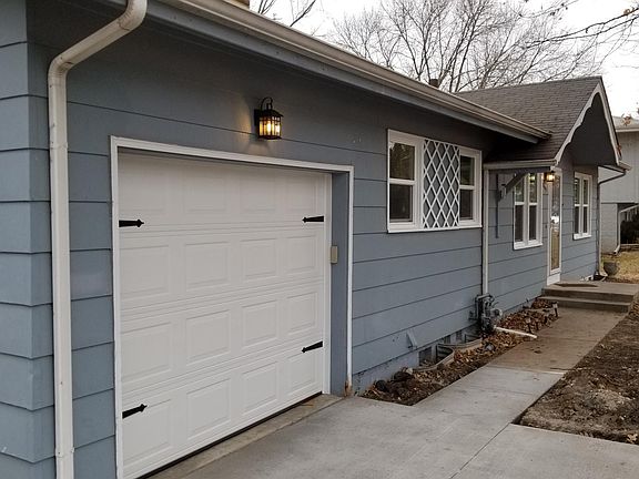 2nd image of 3405 Cottonwood Ln