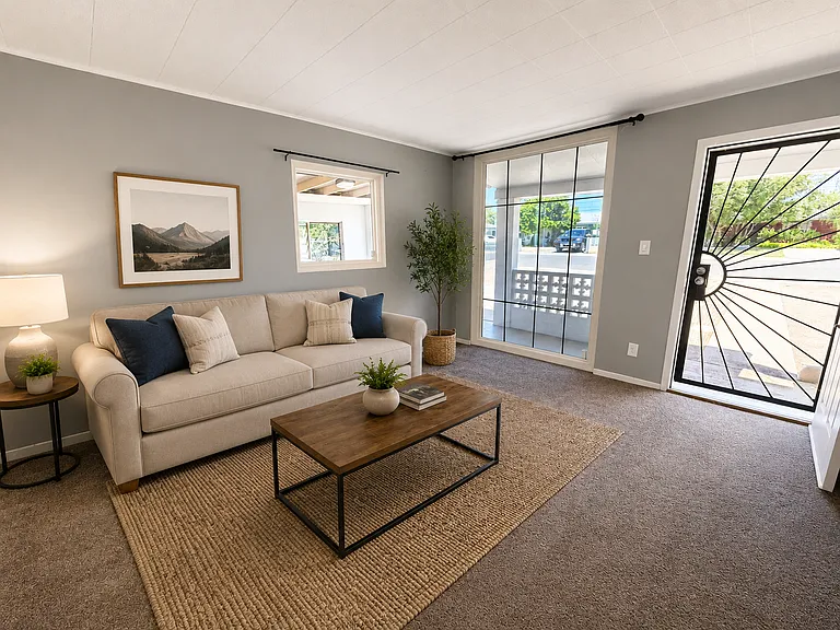 2801 W Glenrosa Ave — Photo 2