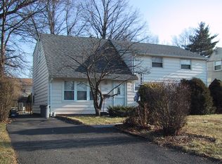 193 Bloomfield Ave, Iselin, NJ 08830