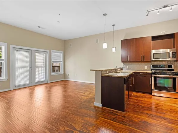 870 Inman Village Pkwy NE APT 204, Atlanta, GA 30307