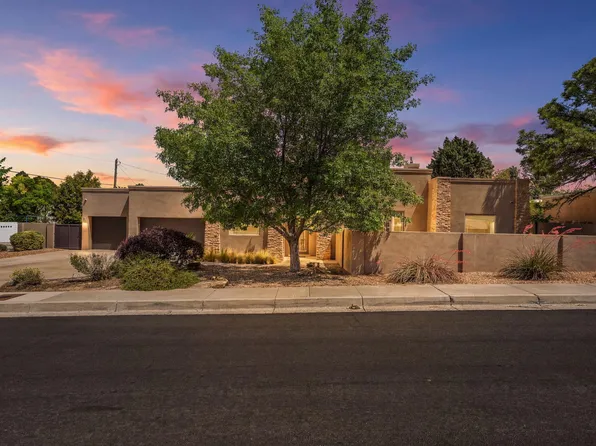 4501 Altura Pl NE, Albuquerque, NM 87110