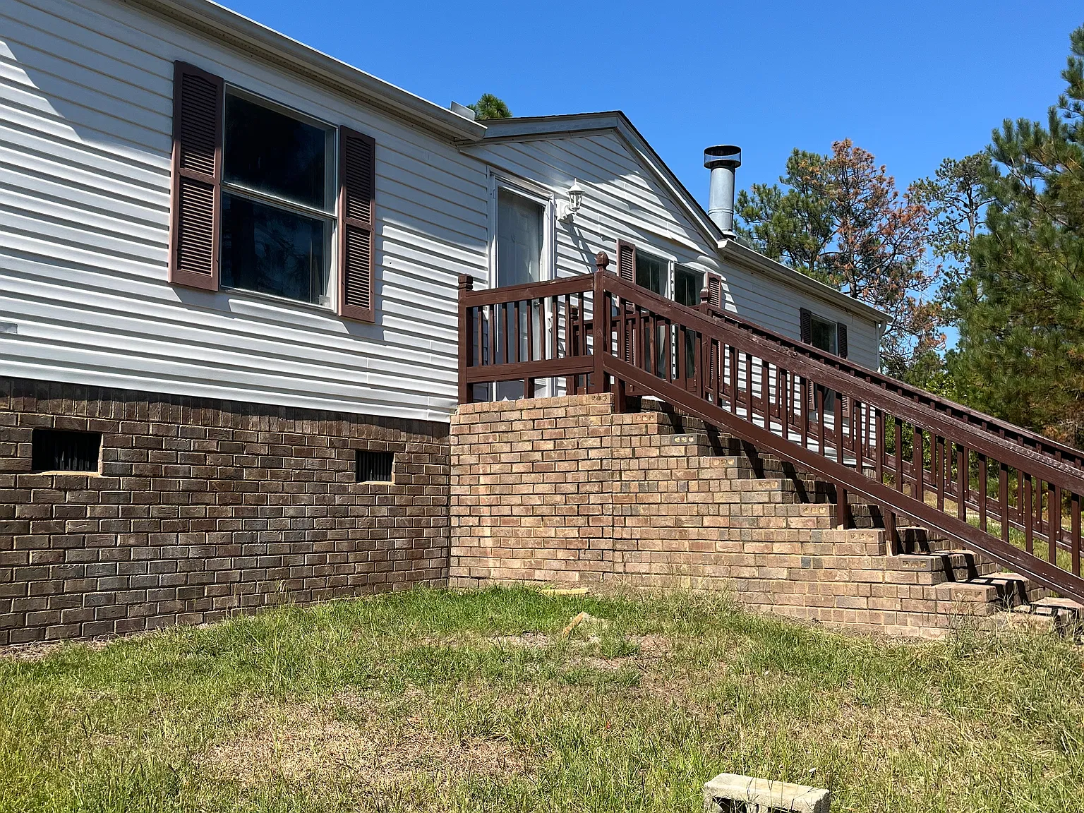 3 bed, 1400 sqft, $1,095 — Photo 1