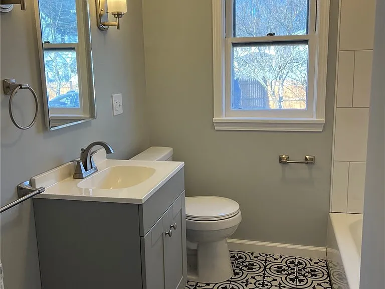 710 Merchants Rd — Photo 10