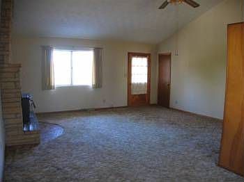 4th image of 18 Blackfoot Dr