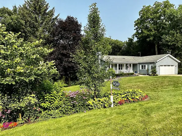 2612 N 3749th Rd, Sheridan, IL 60551