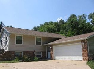 1654 18th St NW, Cedar Rapids, IA 52405