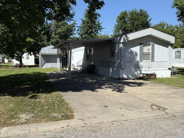 53 Bluebell Ln, New Baden, IL 62265