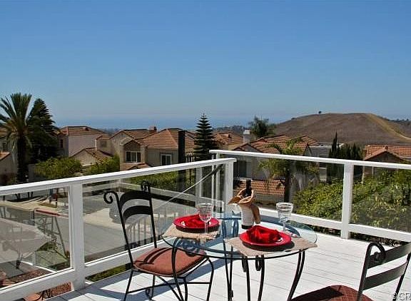 Incredible panoramic Ocean Views from the viewing deck, Catalina