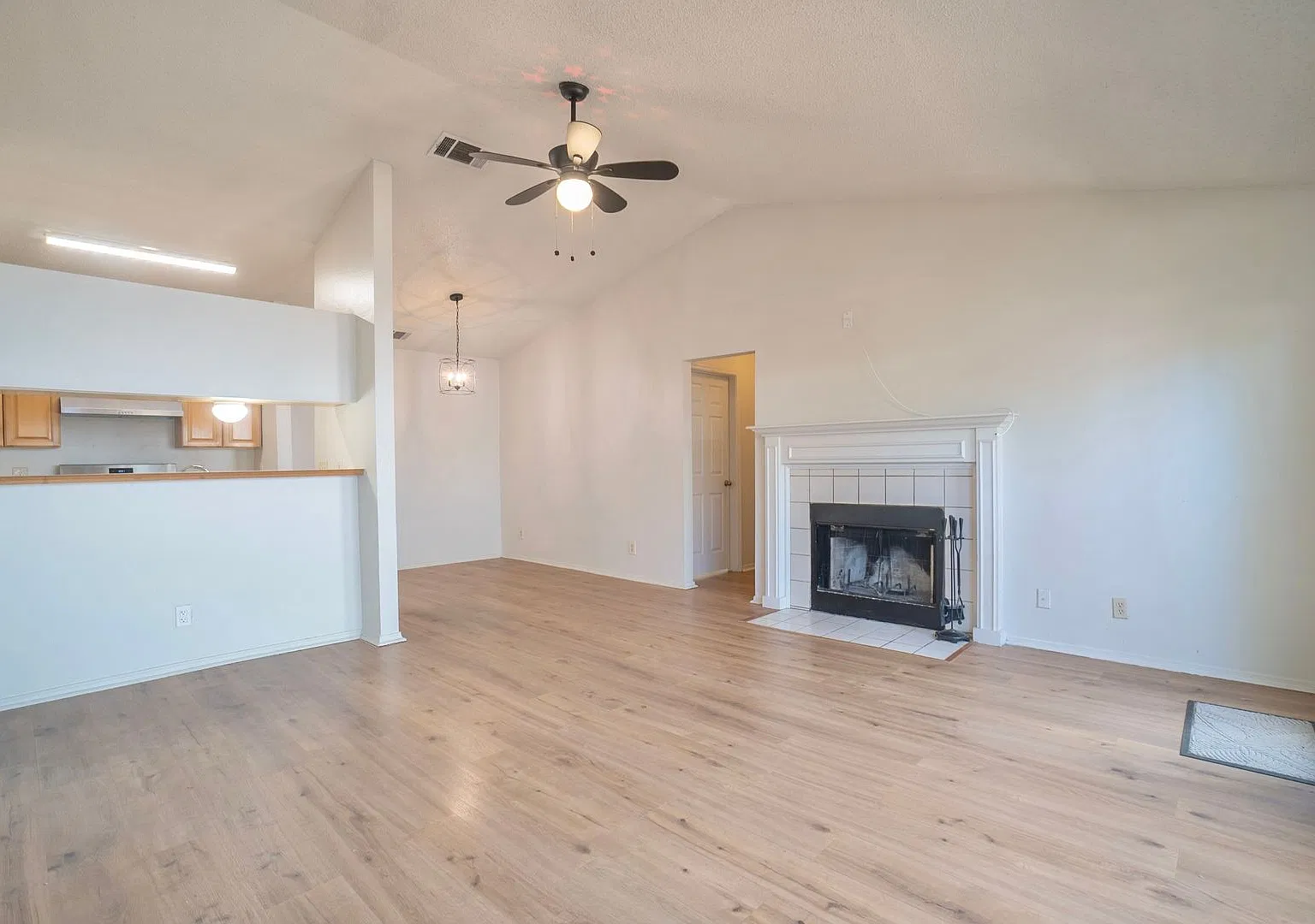 3 Bed / 2 Bath Austin Home with Fireplace & Fenced Yard — Photo 3