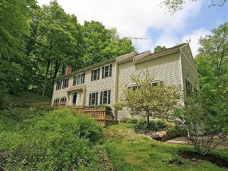 New In Town Colonial 