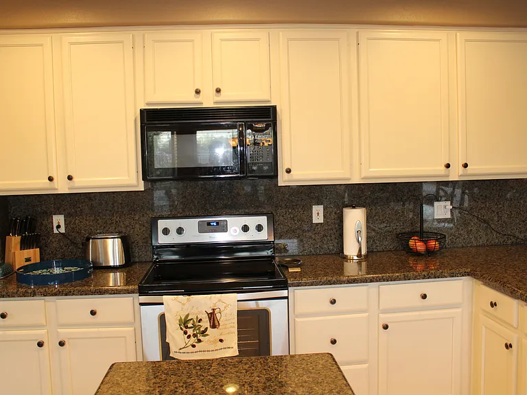 4609 E Thorn Tree Dr — Photo 9