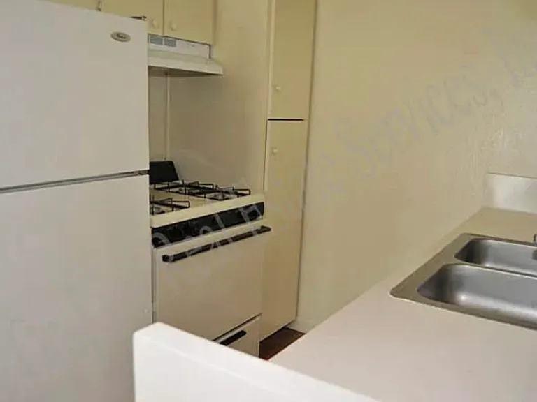 1513 Hawk Tree Dr #A — Photo 3