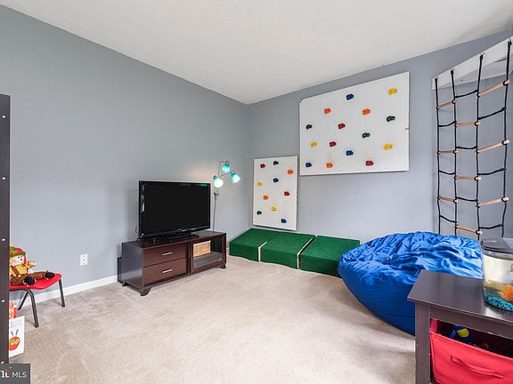 5th image of 3105 Surber Ct