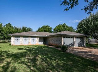 2150 Bridwell Rd, Iowa Park, TX 76367