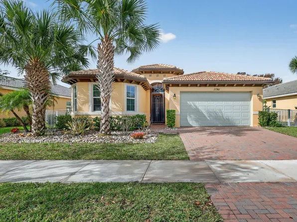 11741 SW Bennington Circle, Port St Lucie, FL 34987