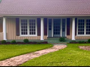 700 Gerald McRaney St, Collins, MS 39428