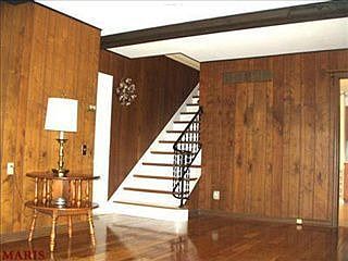 4th image of 9047 Lowill Ln