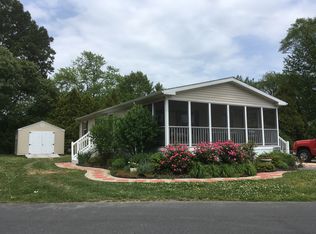 572 Dogwood Dr, Long Neck, DE 19966