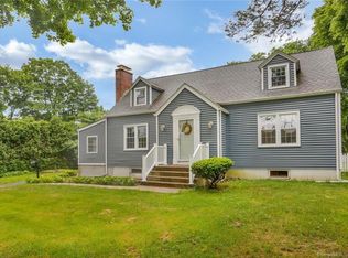 5339 Main St, Trumbull, CT 06611
