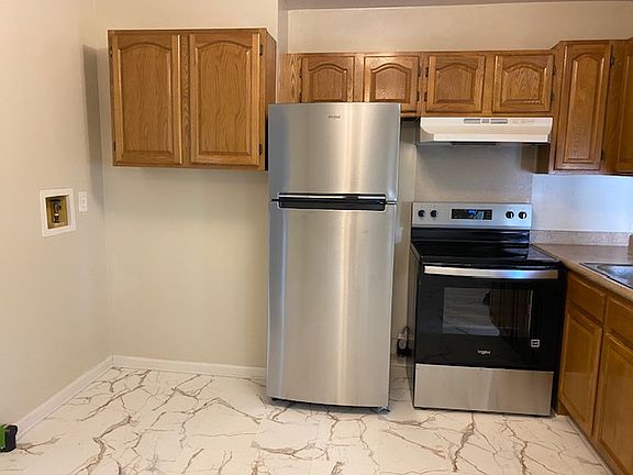 5th image of 1036 N Fork Dr #B