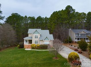1606 High Ridge Dr, Stanley, NC 28164