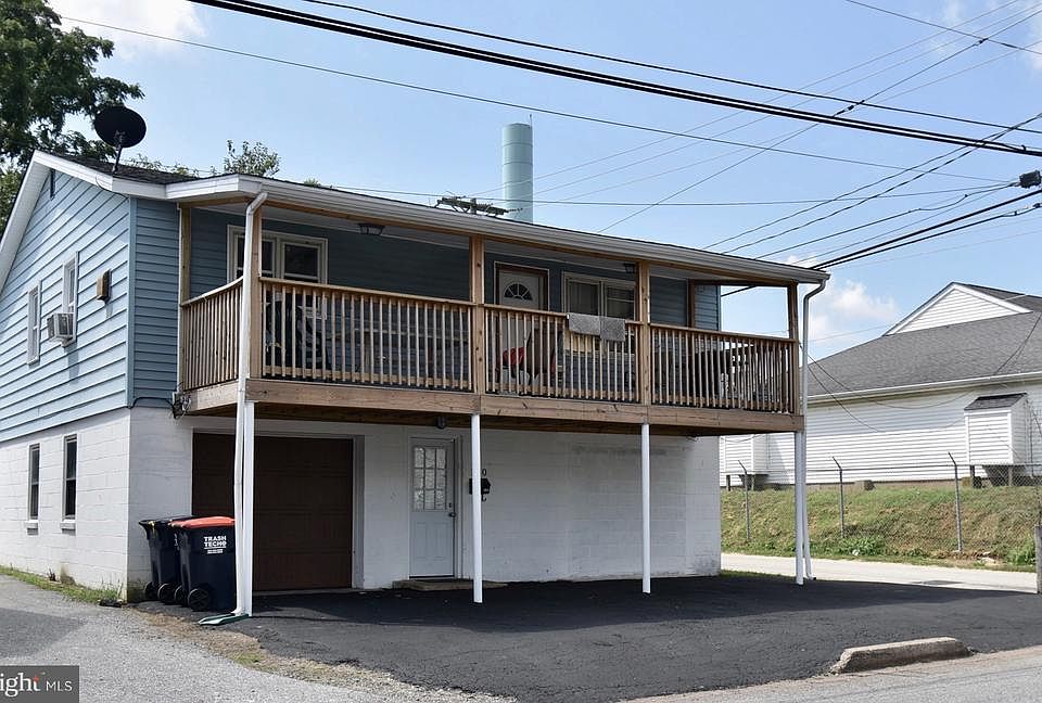 1st image of 100 E Lockwood St