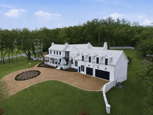 1747 Old Natchez Trce, Franklin, TN 37069