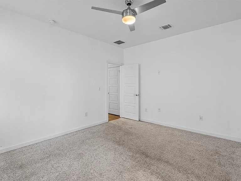 13513 Clerk St — Photo 13