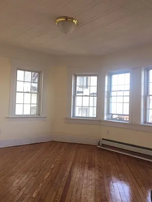 Rented by G2 Realty Group LLC | media 31