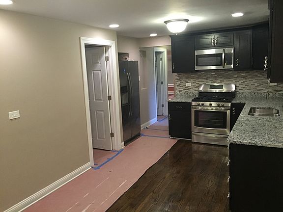 5th image of 8926 S Woodlawn Ave