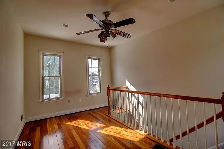 1419 Olive St — Photo 23