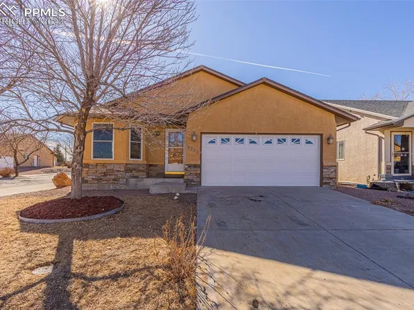 2225 Antelope Way, Pueblo, CO 81005