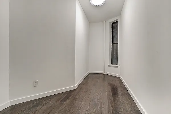 Rented by Creed Realty Group | media 6