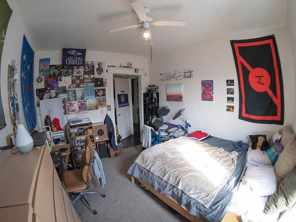 2nd image of 906 W Belle Plaine Ave #3