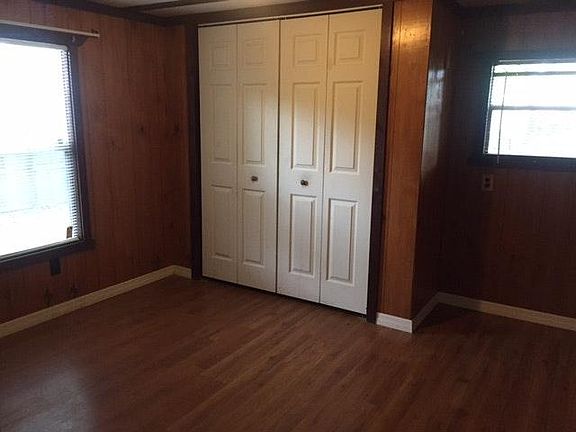 2nd image of 37 Golden Gate Cir