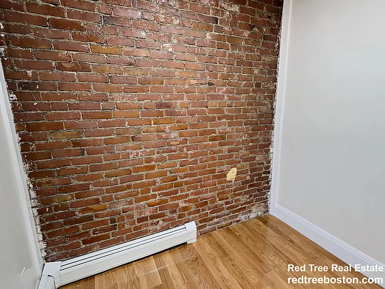 47 Cameron St — Photo 5