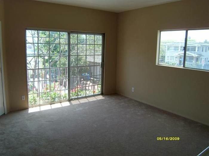 2nd image of 1607 E Florida St