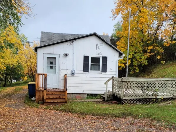 913 3rd Ave NE, Jamestown, ND 58401