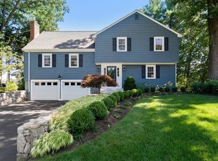 8 Oak Hill Rd, Wayland, MA 01778
