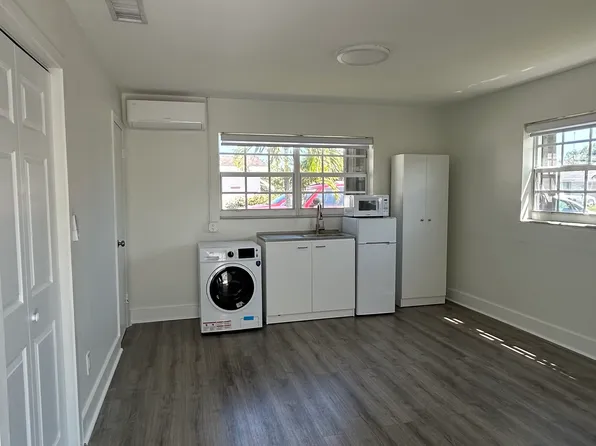 7031 SW 27th Ct #2, Hollywood, FL 33023