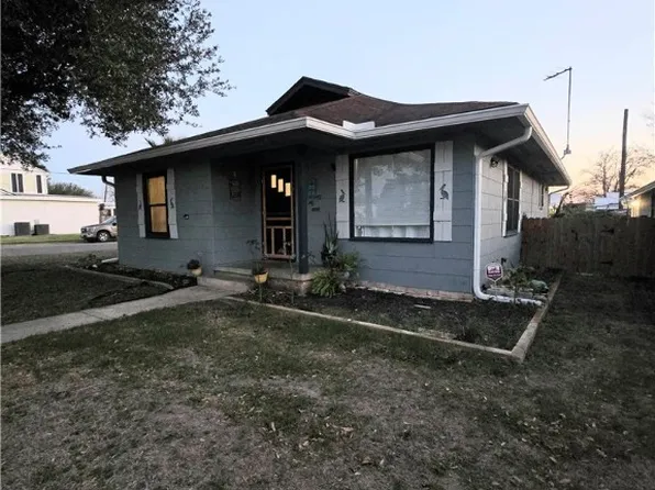 517 3rd St, Cuero, TX 77954