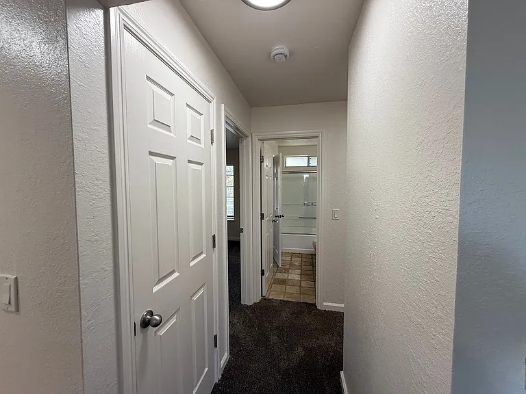 3937 Dale Rd #B — Photo 11
